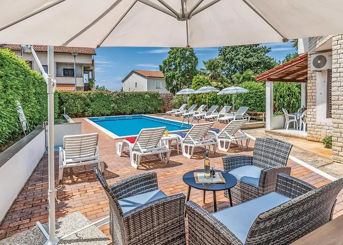 Cerova I 아파트 *