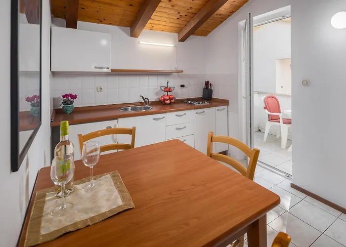 Cerova I * Πόρετς