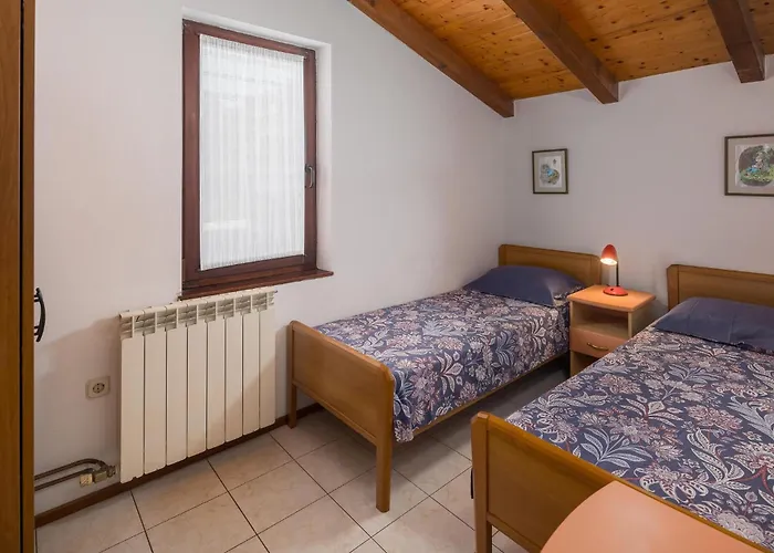 Cerova I Διαμέρισμα *